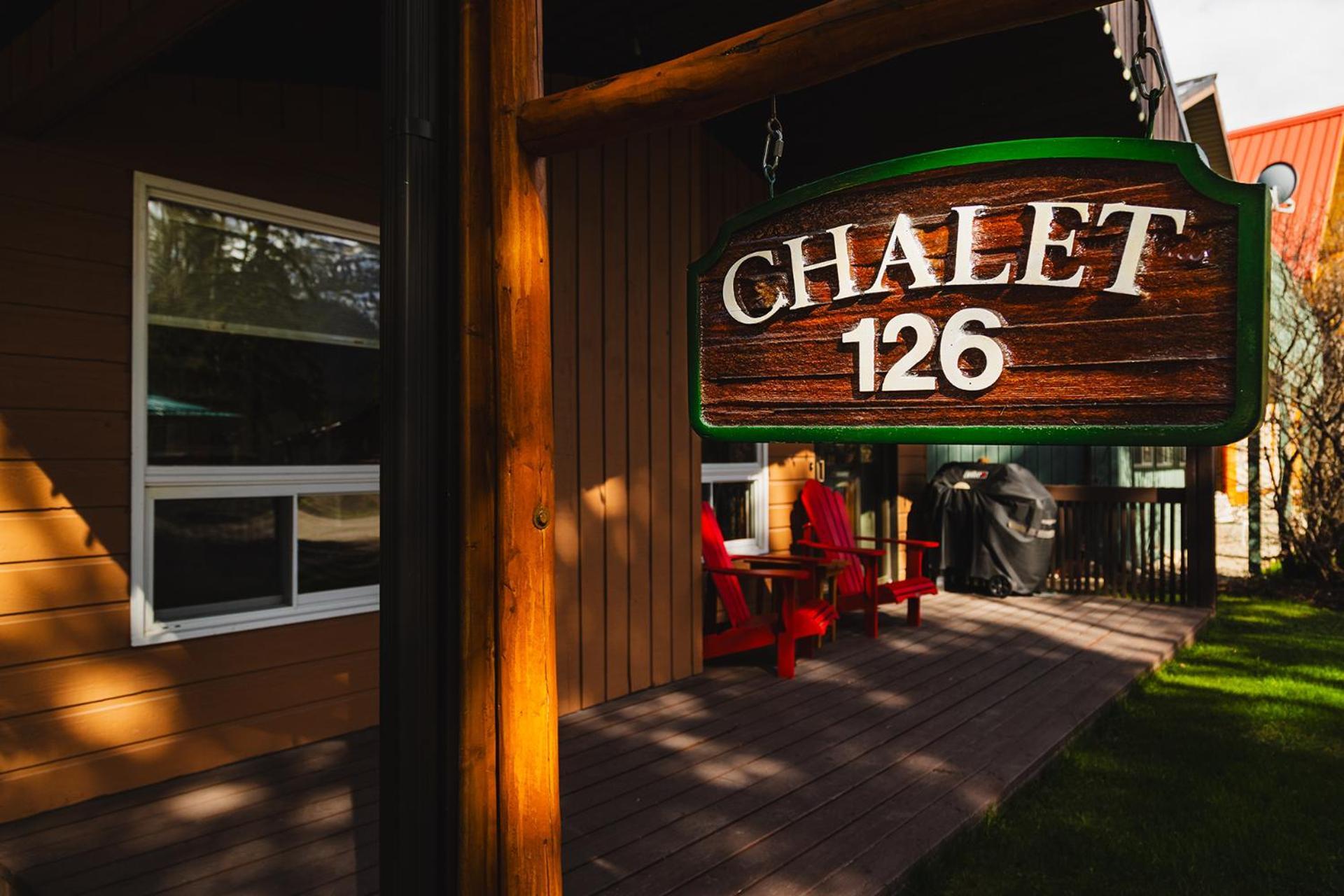 Overlander Mountain Lodge Jasper Exterior photo