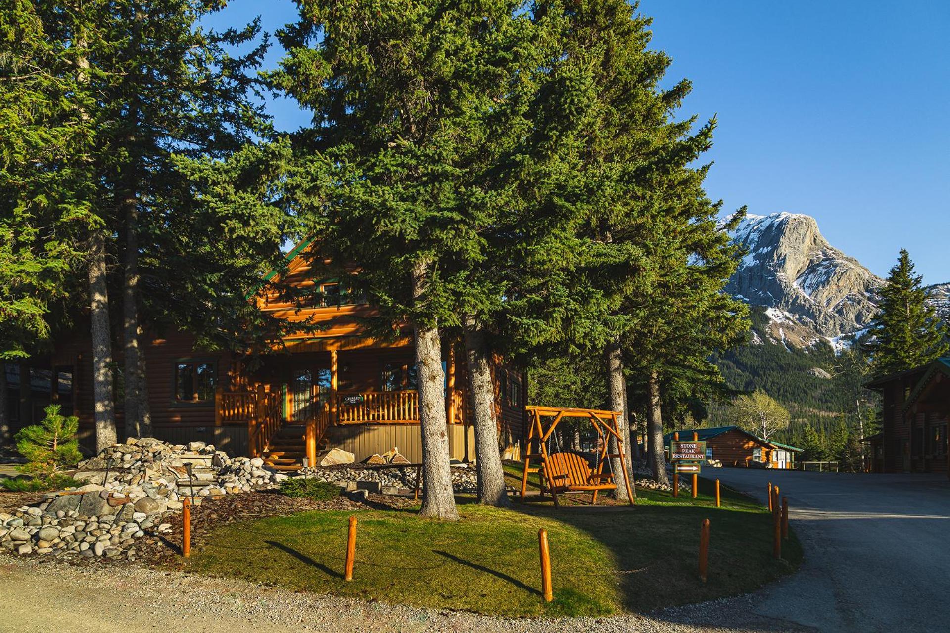Overlander Mountain Lodge Jasper Exterior photo