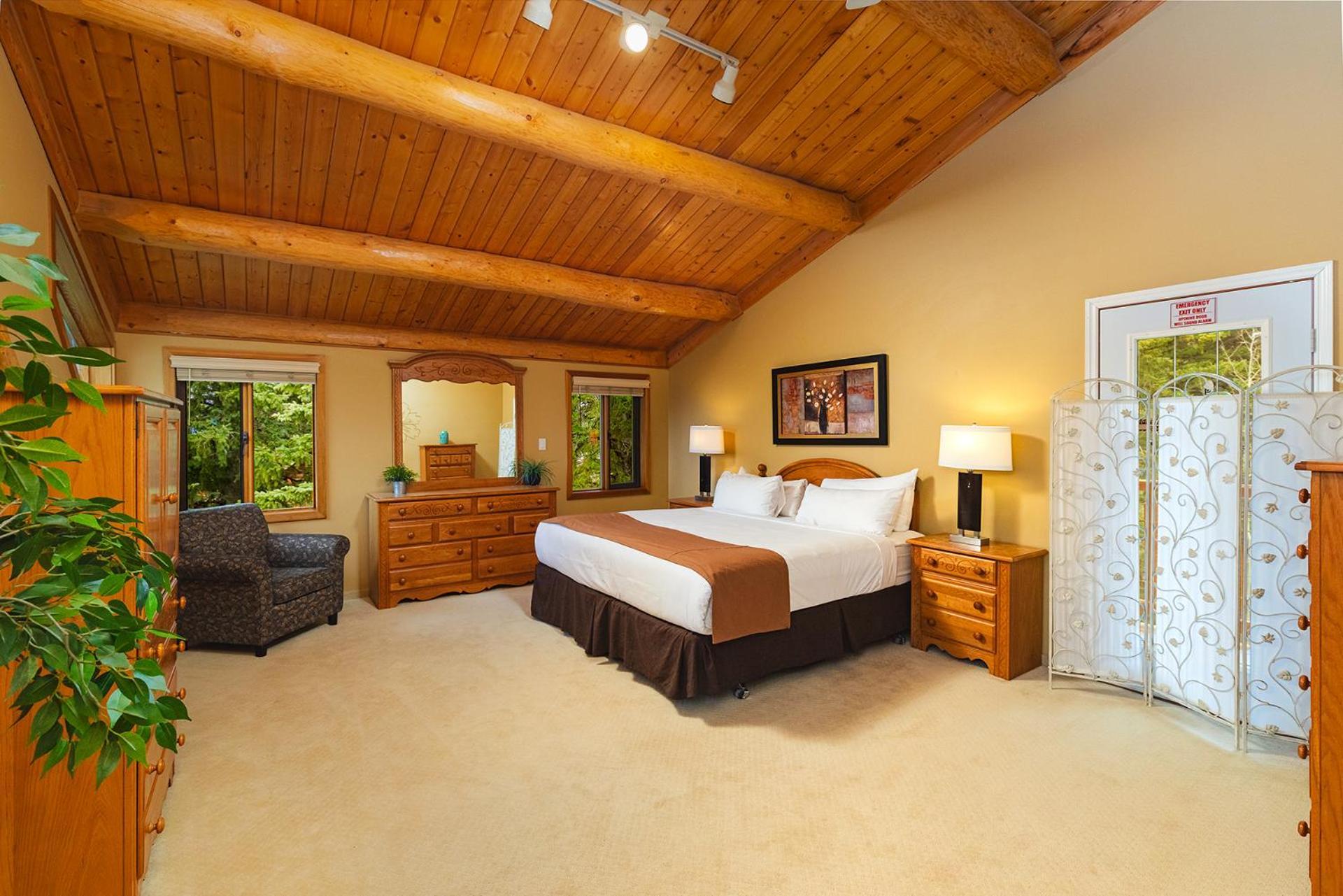 Overlander Mountain Lodge Jasper Exterior photo